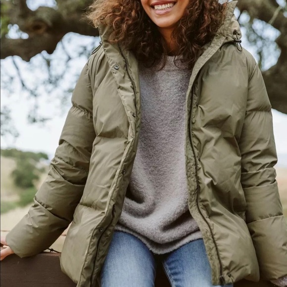 Jenni Kayne Jackets \u0026 Coats | Jenni Kayne Sage Green Down Removable Hood Puffer Jacket Size S | Color: Green | Size: S | Adigavi's Closet